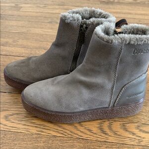 Cougar Broom Taupe Suede and Shearling Ankle Boots 8